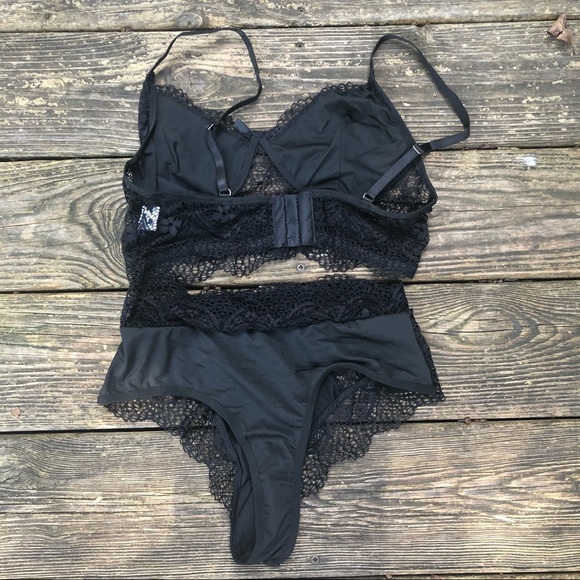 2 piece bralette set size small - Picture 8 of 9